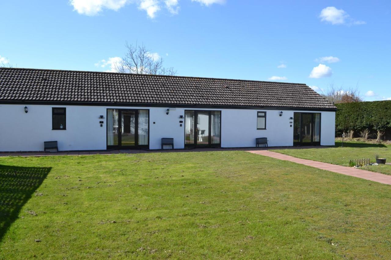 Number 6 - Lytton Tree Lodge, Reydon, Southwold Eksteriør bilde