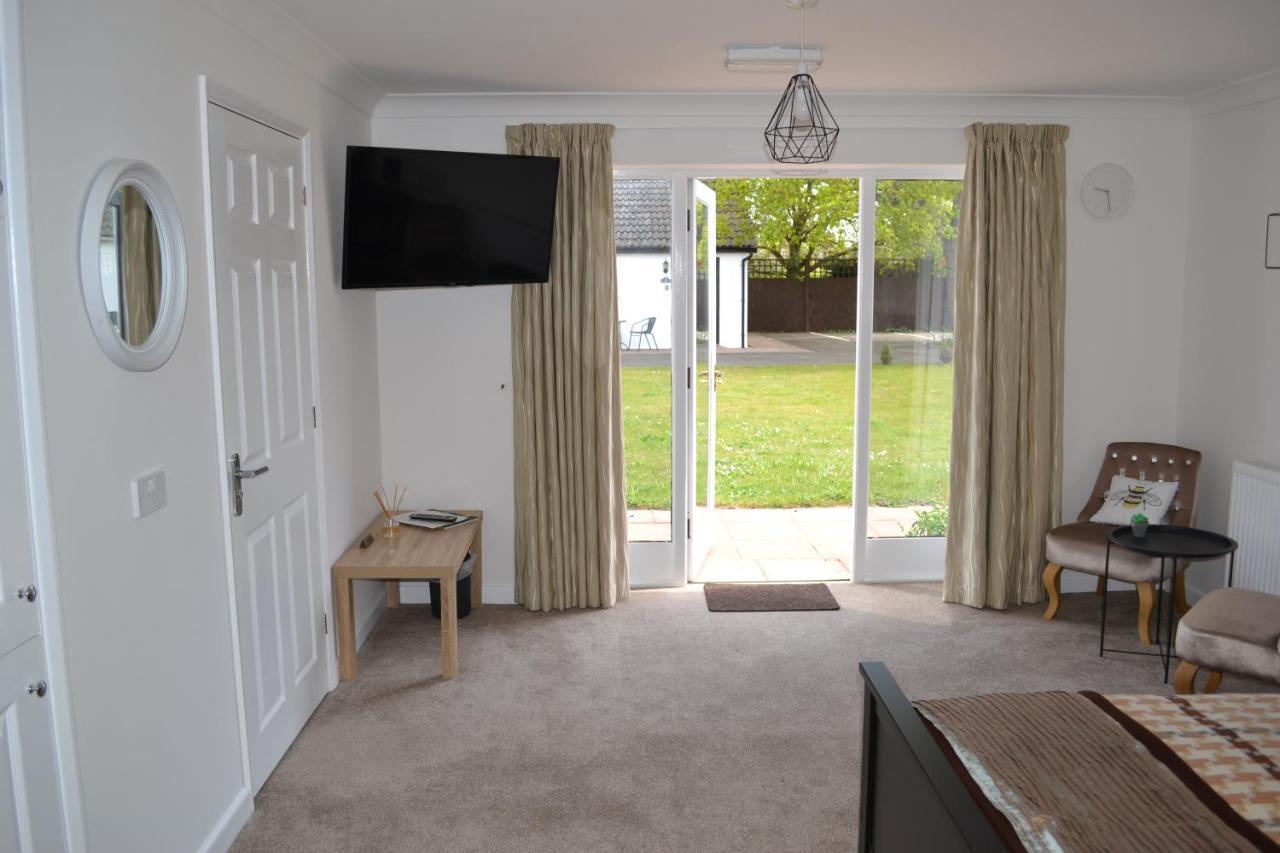 Number 6 - Lytton Tree Lodge, Reydon, Southwold Eksteriør bilde
