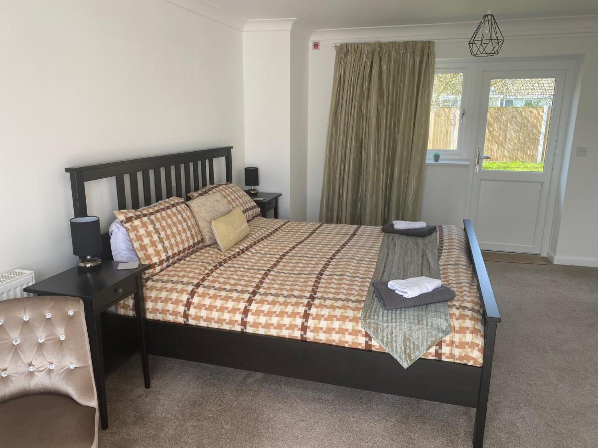 Number 6 - Lytton Tree Lodge, Reydon, Southwold Eksteriør bilde