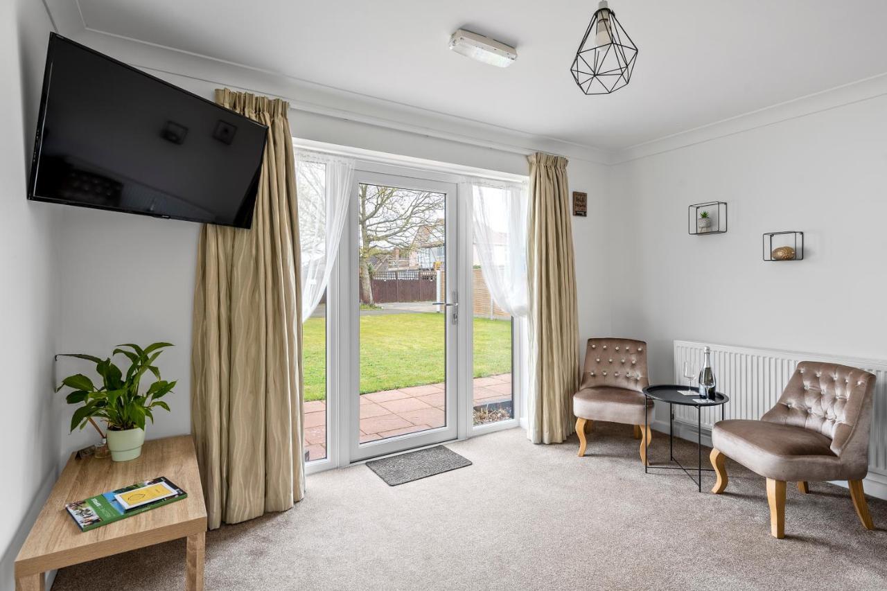 Number 6 - Lytton Tree Lodge, Reydon, Southwold Eksteriør bilde